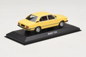 BMW 520 E12 Gul Maxichamps 1:43 940023001 Metall — bild 2 av 5