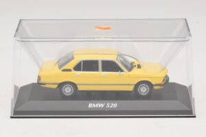 BMW 520 E12 Gul Maxichamps 1:43 940023001 Metall — bild 4 av 5