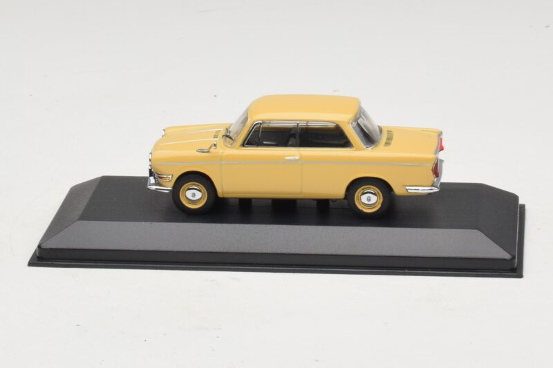 BMW 700 Coupe Gul Ersättningskartong Minichamps 1:43 80420153662-R1 Metall