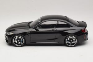 BMW M2 F87 Svart Metallic Minichamps 1:18 155026100 Metall — bild 3 av 6