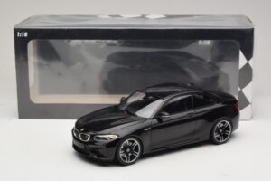 BMW M2 F87 Svart Metallic Minichamps 1:18 155026100 Metall — bild 6 av 6