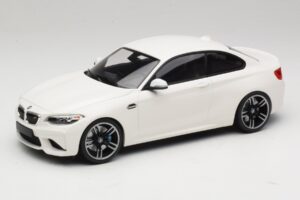 BMW M2 F87 Vit Minichamps 1:18 155026104 Metall