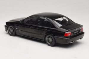 BMW M5 E39 Svart KK-Scale 1:18 KKDC181623 Metall — bild 5 av 6