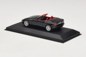 BMW Z1 Mörkgrön Med Röd Interiör Minichamps 1:43 BMW021 Metall — bild 3 av 5