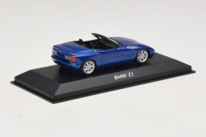 BMW Z1 E30 Blå Metallic Maxichamps 1:43 940020101 Metall — bild 2 av 5