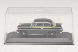 Borgward Isabella Taxi Svart Minichamps 1:43 400096095 Metall — bild 4 av 5