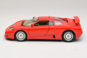 Bugatti EB110 Röd Bburago 1:18 3055-P1 Metall — bild 4 av 8