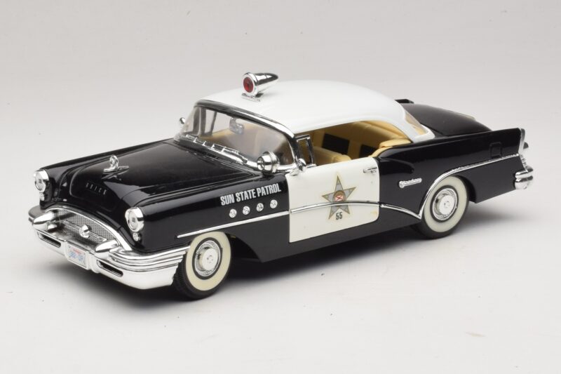 Buick Century Sun State Patrol Mira 1:18 6118 Metall