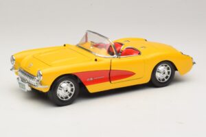 Chevrolet Corvette C1 Cabriolet Gul Röd Bburago 1:18 3034-M2 Metall