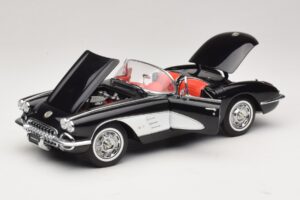 Chevrolet Corvette C1 Tuxedo Black AUTOart 1:18 71142 Metall — bild 2 av 8