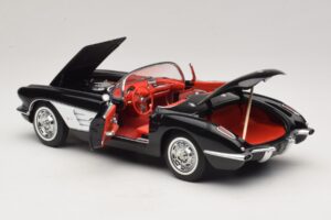 Chevrolet Corvette C1 Tuxedo Black AUTOart 1:18 71142 Metall — bild 5 av 8