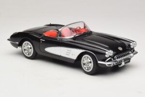 Chevrolet Corvette C1 Tuxedo Black AUTOart 1:18 71142 Metall — bild 6 av 8