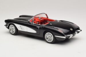 Chevrolet Corvette C1 Tuxedo Black AUTOart 1:18 71142 Metall — bild 7 av 8