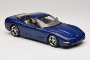 Chevrolet Corvette C5 Commemorative Edition Blå AUTOart 1:18 71157 Metall — bild 7 av 9