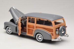 Chevrolet Fleetmaster Woody Grå Maisto 1:18 31854 Metall — bild 5 av 8