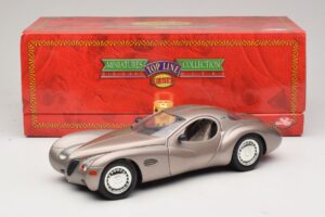 Chrysler Atlantic Beige Guiloy 1:18 68570 Metall — bild 8 av 8