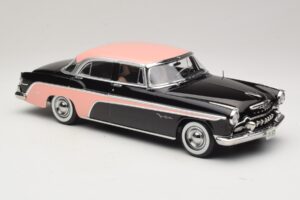 DeSoto Fireflite Sedan Svart & Rosa KK-Scale 1:18 KKDC181542 Metall — bild 4 av 6