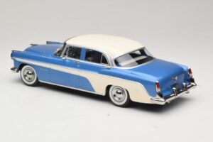 DeSoto Fireflite Sedan Blå Metallic & Creme KK-Scale 1:18 KKDC181544 Metall — bild 5 av 6