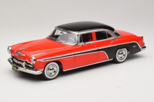 DeSoto Fireflite Sedan Röd & Svart KK-Scale 1:18 KKDC181541 Metall