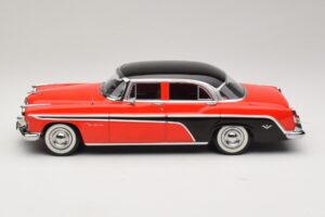 DeSoto Fireflite Sedan Röd & Svart KK-Scale 1:18 KKDC181541 Metall — bild 3 av 6