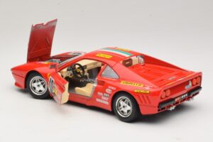 Ferrari 288 GTO #40 Röd Bburago 1:18 3027-P4 Metall — bild 5 av 8