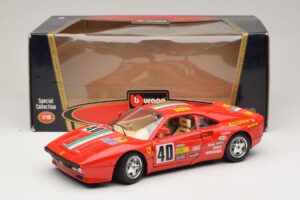 Ferrari 288 GTO #40 Röd Bburago 1:18 3027-P4 Metall — bild 8 av 8