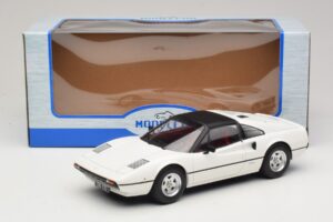 Ferrari 308 GTS Vit MCG 1:18 MCG18664 Metall — bild 6 av 6