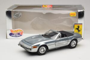 Ferrari 365 GTS Chrome Silver Hot Wheels 1:18 25738 Metall — bild 8 av 8