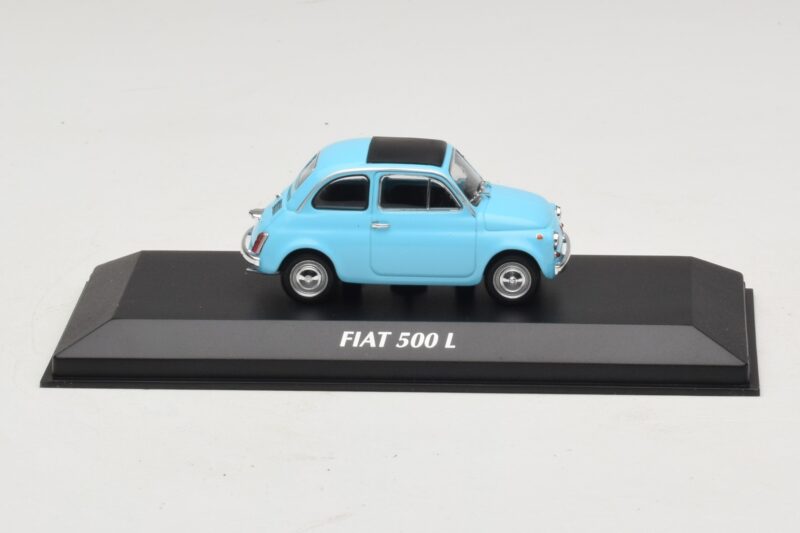 Fiat 500 L Blå Maxichamps 1:43 940121601 Metall