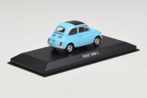 Fiat 500 L Blå Maxichamps 1:43 940121601 Metall — bild 2 av 5