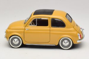 Fiat 500 Gul Solido 1:18 8042 Metall — bild 4 av 8