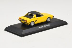 Fiat X1/9 Gul Maxichamps 1:43 940121660 Metall — bild 2 av 5