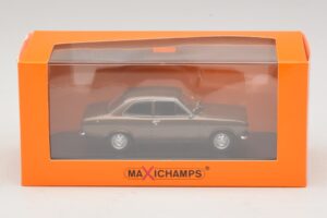 Ford Escort Mk1 Brunmetallic Maxichamps 1:43 940081000 Metall — bild 5 av 5