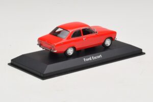 Ford Escort Mk1 Röd Maxichamps 1:43 940081001 Metall — bild 2 av 5