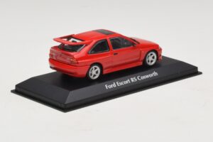 Ford Escort RS Cosworth Röd Maxichamps 1:43 940082100 Metall — bild 2 av 5