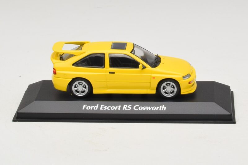 Ford Escort RS Cosworth Gul Maxichamps 1:43 940082101 Metall