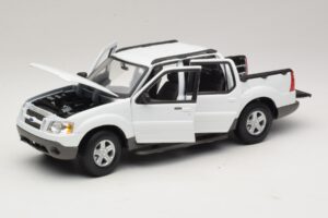 Ford Explorer Sport Trac Vit Maisto 1:18 36891 Metall — bild 2 av 8