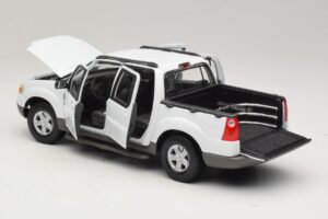 Ford Explorer Sport Trac Vit Maisto 1:18 36891 Metall — bild 5 av 8
