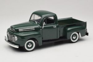 Ford F-1 Grön Road Legends 1:18 92218 Metall