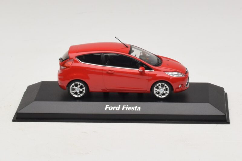 Ford Fiesta Mk7 Röd Maxichamps 1:43 940088000 Metall