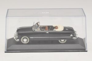 Ford FL Cabriolet Svart Minichamps 1:43 400082231 Metall — bild 4 av 5