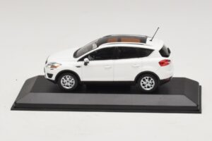 Ford Kuga Mk1 Vit Återförsäljarutgåva Minichamps 1:43 KUGA002 Metall