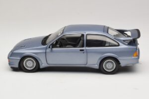 Ford Sierra RS Cosworth Blå Minichamps 1:18 150084072 Metall — bild 4 av 8