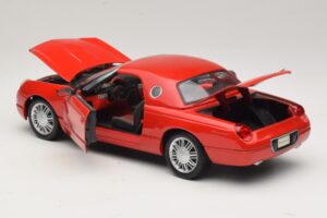 Ford Thunderbird Röd Maisto 1:18 31620 Metall — bild 5 av 8
