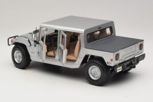 Hummer H1 Hardtop Silver Maisto 1:18 36857 Metall — bild 5 av 8