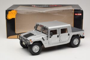 Hummer H1 Hardtop Silver Maisto 1:18 36857 Metall — bild 8 av 8