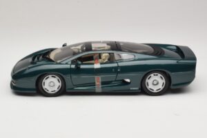 Jaguar XJ220 Grönmetallic Maisto 1:18 31807 Metall — bild 4 av 8