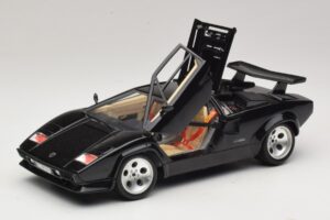 Lamborghini Countach 5000 Quattrovalvole Svart Bburago 1:18 3337 Metall — bild 2 av 8