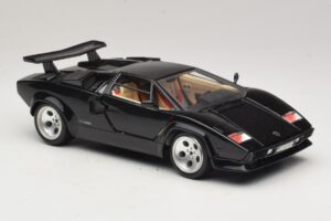 Lamborghini Countach 5000 Quattrovalvole Svart Bburago 1:18 3337 Metall — bild 6 av 8