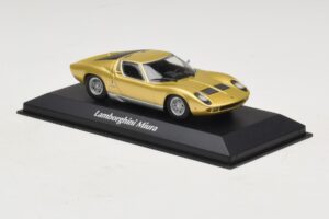 Lamborghini Miura P400 Guld Maxichamps 1:43 940103002 Metall — bild 3 av 5